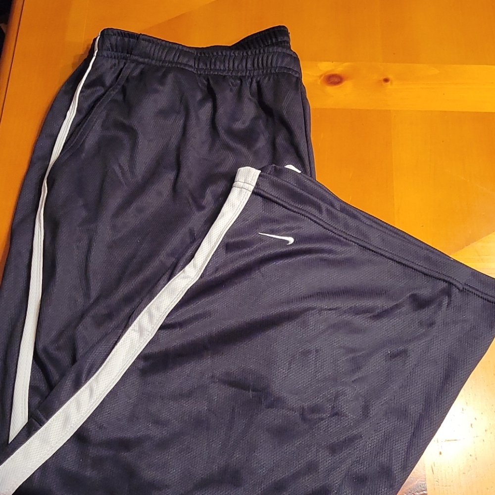 Ladies Nike Drifit pants XL